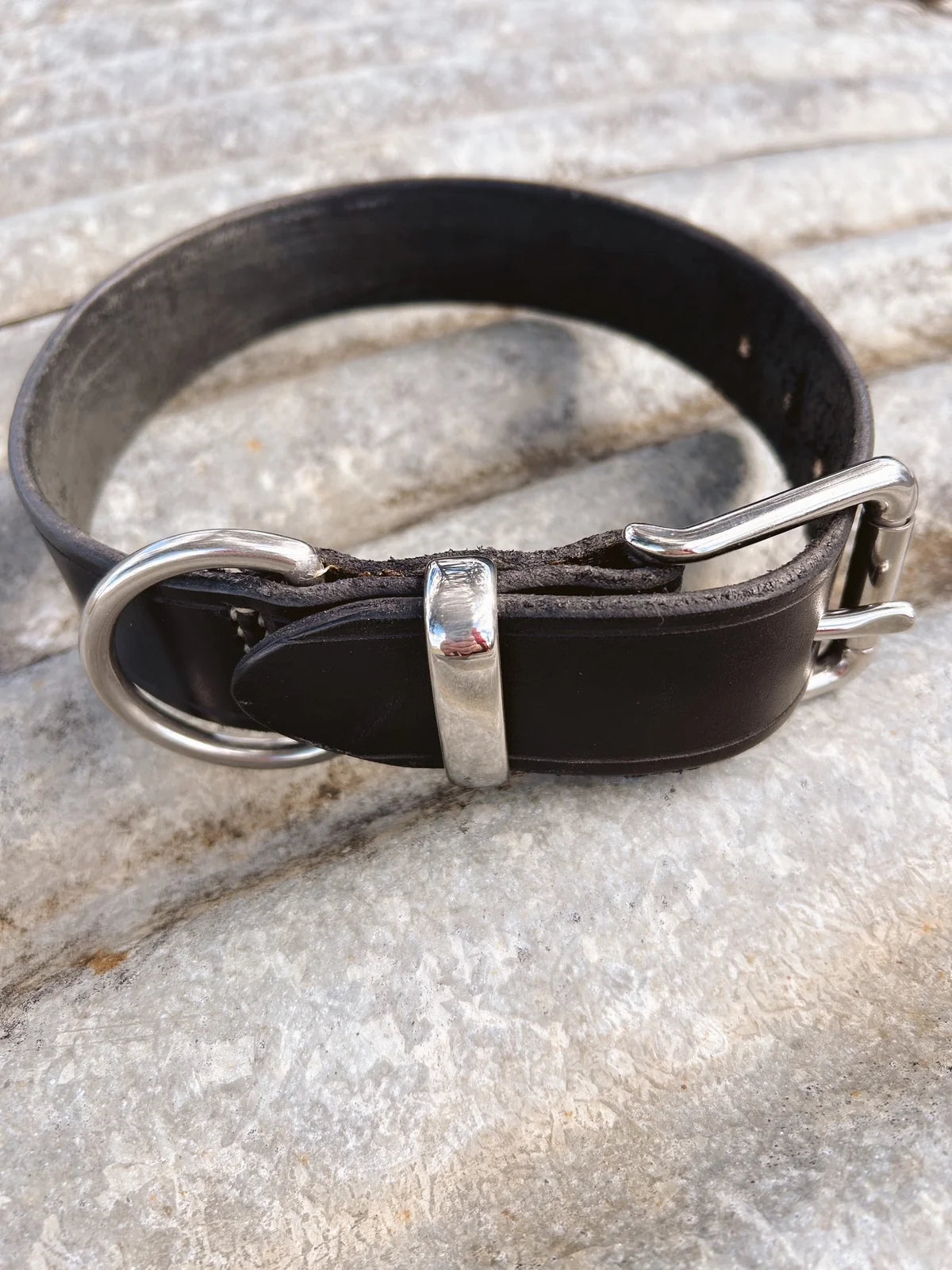 The Ringo handmade leather dog collar